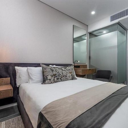 Reserved Suites Illovo Johannesburg Buitenkant foto