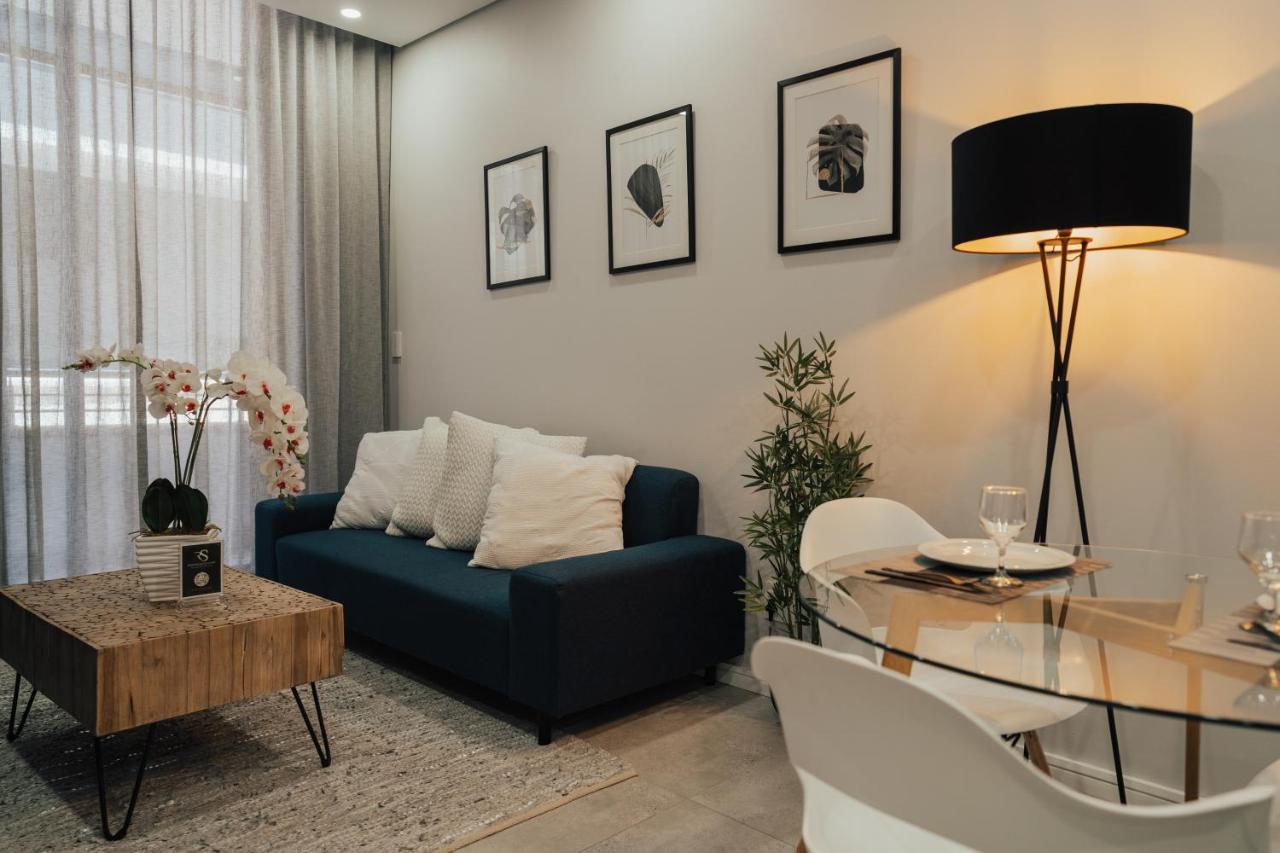 Reserved Suites Illovo Johannesburg Buitenkant foto