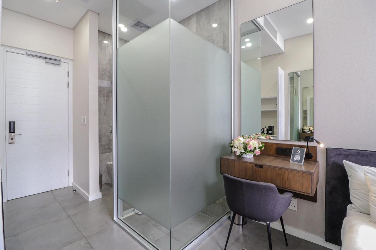 Reserved Suites Illovo Johannesburg Buitenkant foto