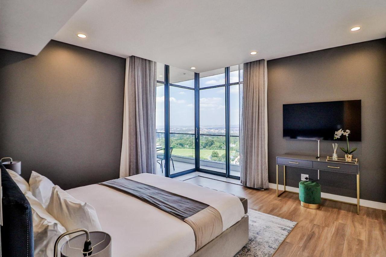 Reserved Suites Illovo Johannesburg Buitenkant foto