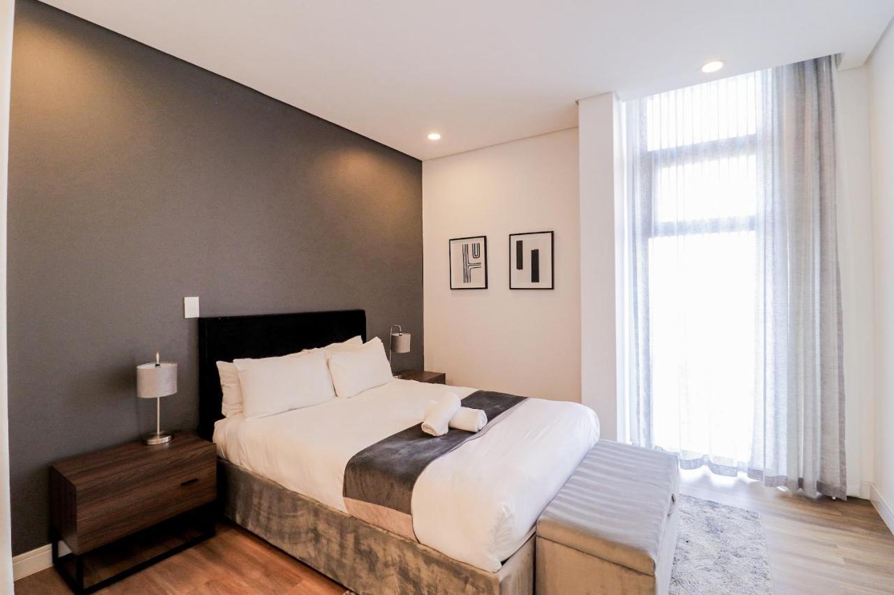 Reserved Suites Illovo Johannesburg Buitenkant foto
