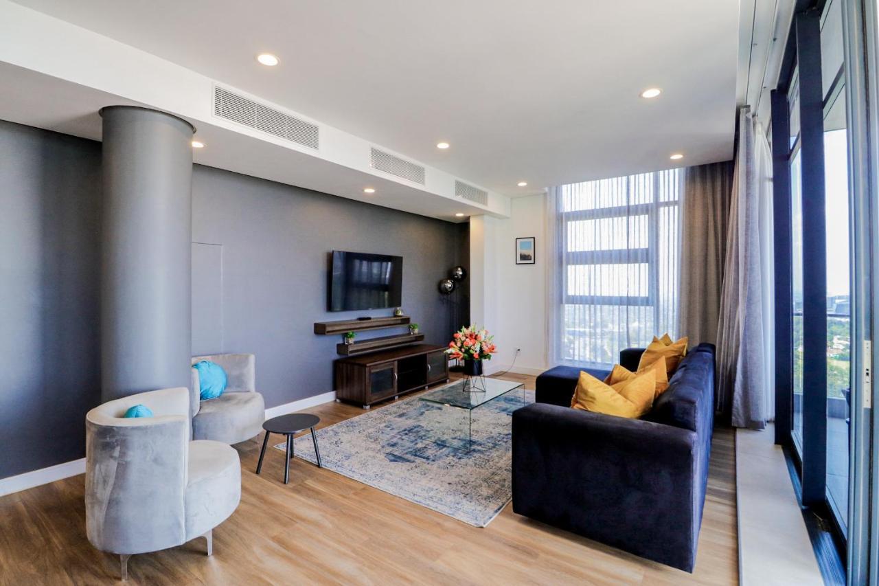 Reserved Suites Illovo Johannesburg Buitenkant foto